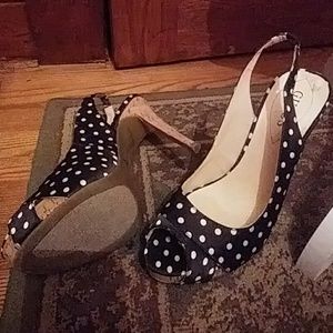 Guess Shoes - Sexy polka dot pumps! Guess Shoes - Sexy polka dot pumps!